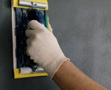 Ściany jak jedwab: sprawdzone domowe sposoby na perfekcyjnie gładki tynk