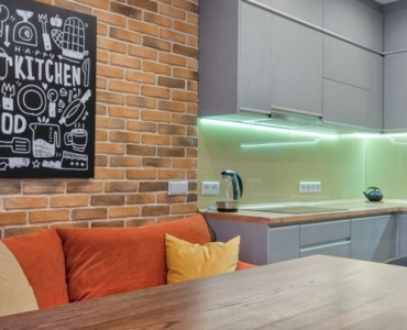 Loft w bloku z wielkiej płyty? 12 sprytnych trików, które odmienią Twoje M w weekend